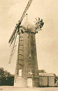 Thurleigh Windmill about 1930